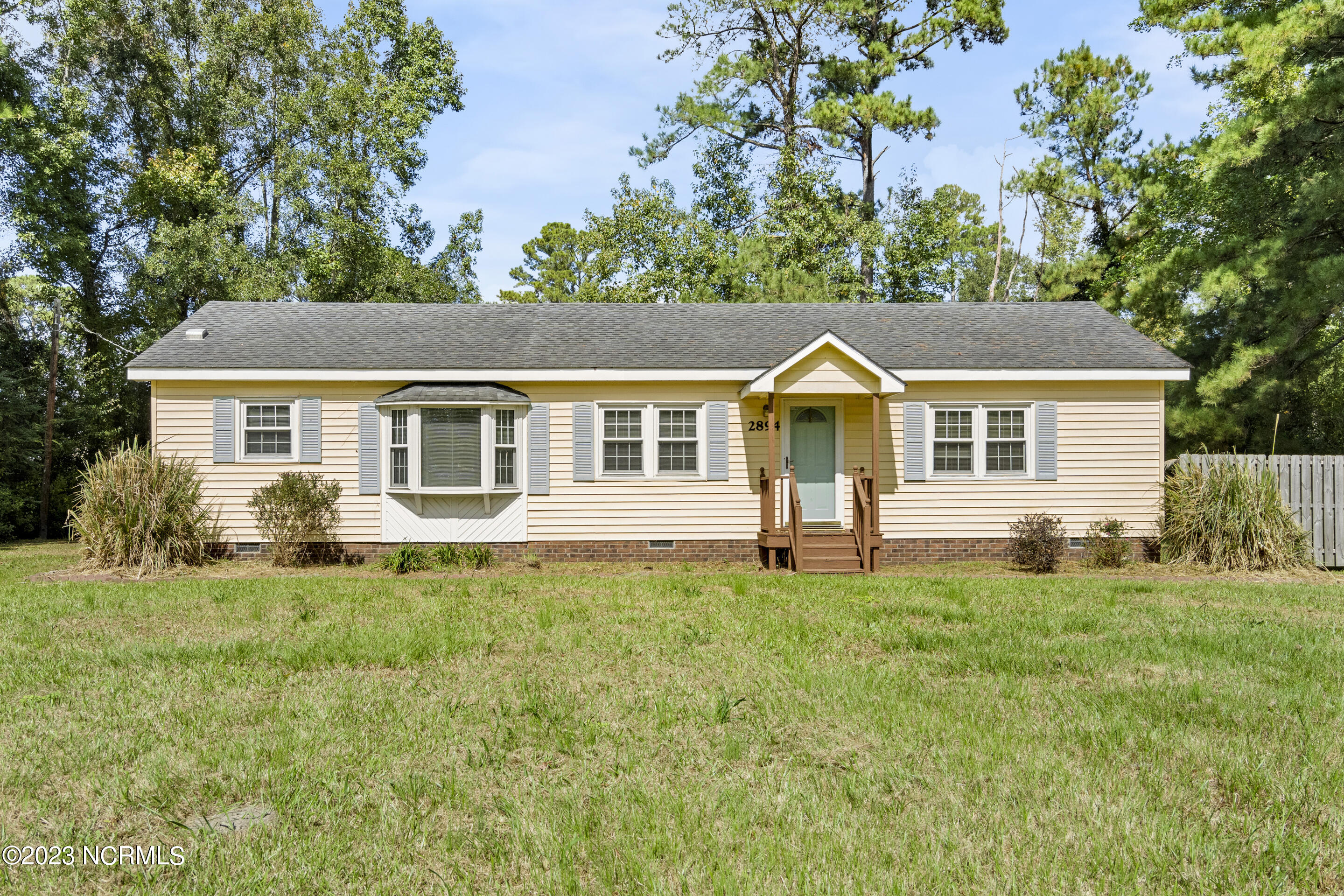 2894 Dawson Cabin Road Jacksonville, NC 28540 - Photo 2 of 32 Front