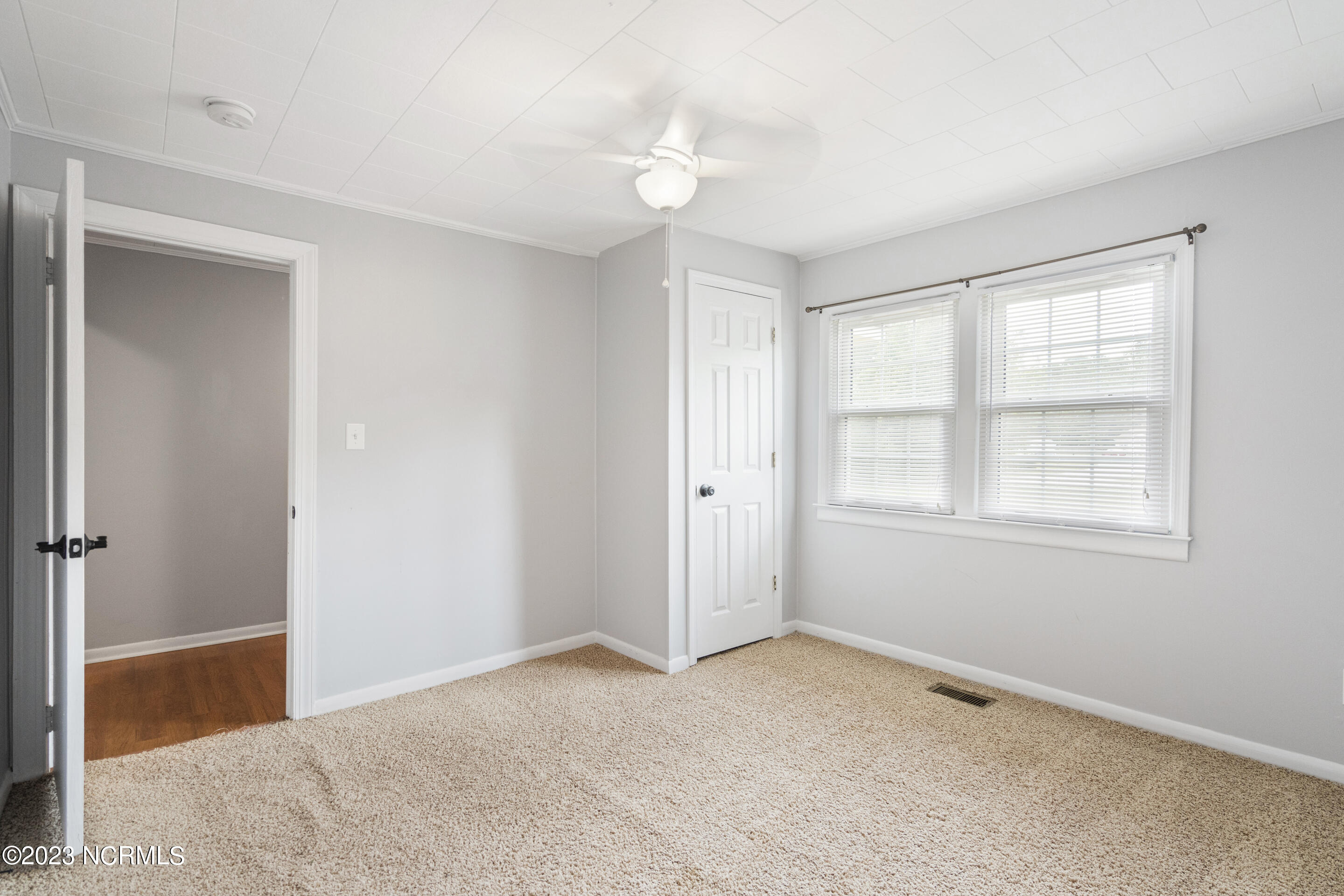 2894 Dawson Cabin Road Jacksonville, NC 28540 - Photo 5 of 32 Room 1
