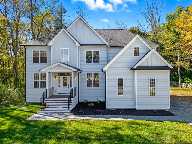 $1,145,000 | 8 Hough Road, Sutton, MA 01590