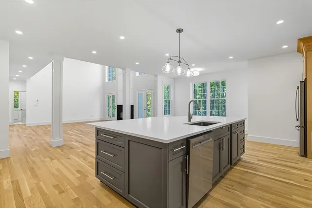 $1,145,000 | 8 Hough Road, Sutton, MA 01590