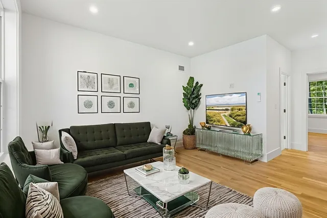 $1,145,000 | 8 Hough Road, Sutton, MA 01590