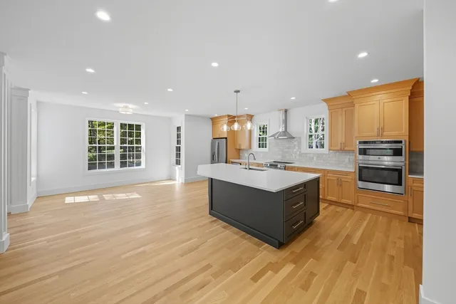 $1,145,000 | 8 Hough Road, Sutton, MA 01590