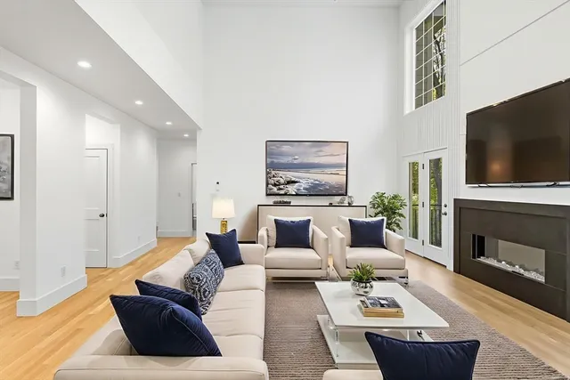 $1,145,000 | 8 Hough Road, Sutton, MA 01590