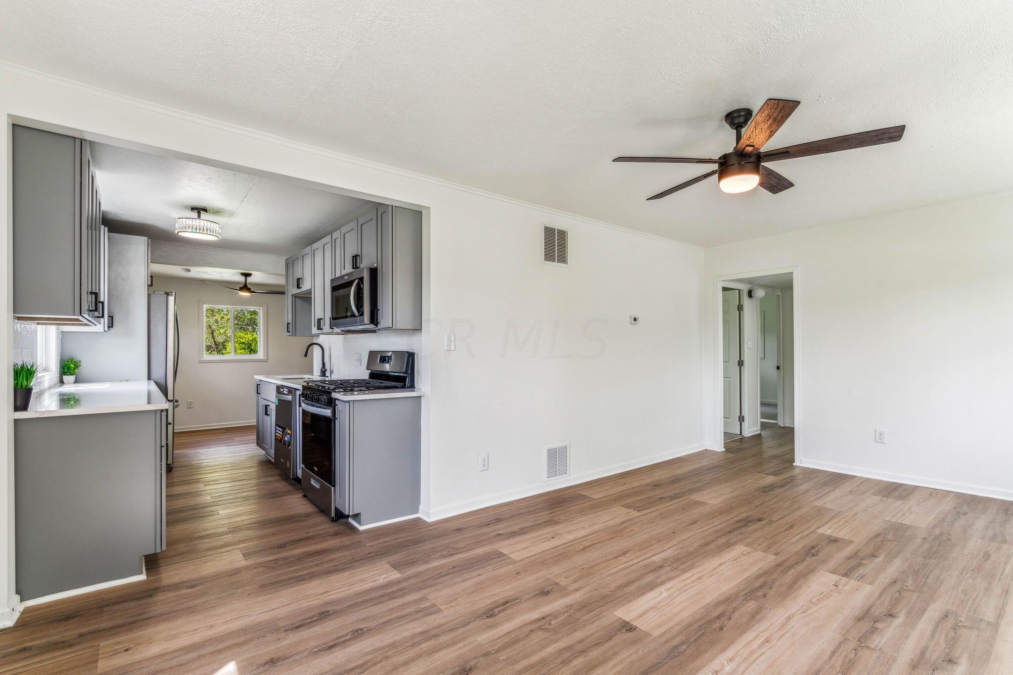 11-web-or-mls-203-s-hampton-rd