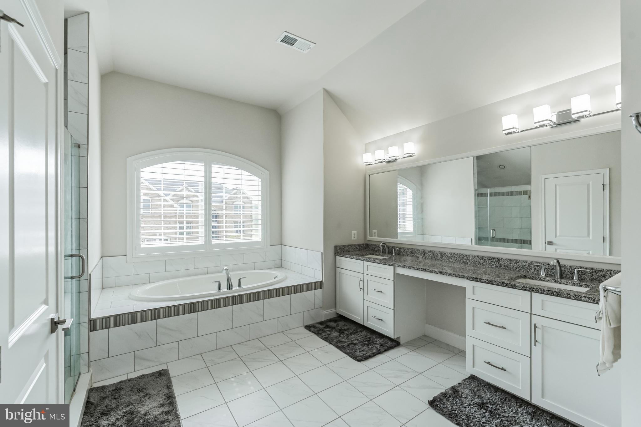 4907 Bridle Ridge Road Upper Marlboro, MD 20772 - Photo 18 of 30 Upstairs Master Bath 2