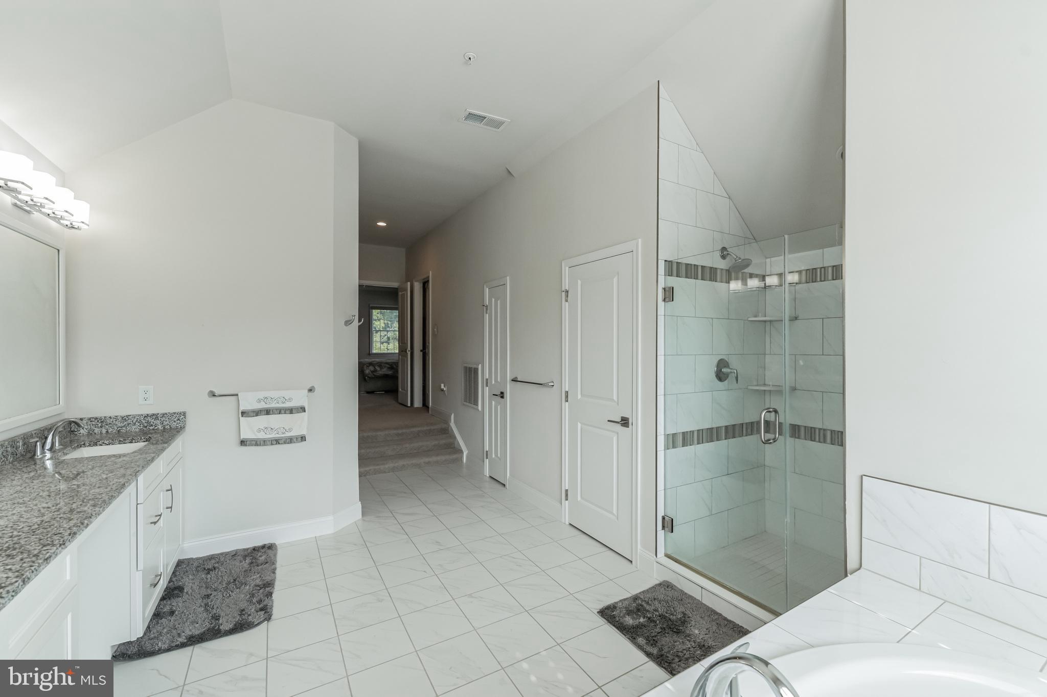 4907 Bridle Ridge Road Upper Marlboro, MD 20772 - Photo 19 of 30 Upstairs Master Bath