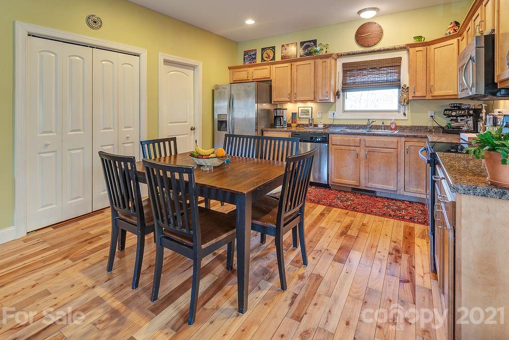 42 Davidson Road Asheville, NC 28803 - Photo 11 of 25 Gallery Image 11
