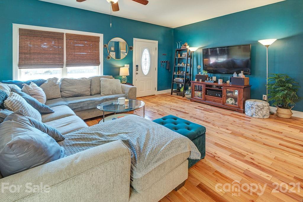 42 Davidson Road Asheville, NC 28803 - Photo 6 of 25 Gallery Image 6