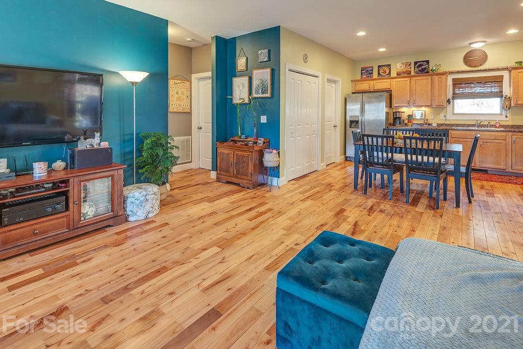 42 Davidson Road Asheville, NC 28803 - Photo 7 of 25 Gallery Image 7