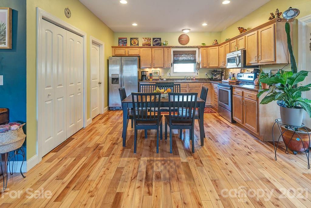 42 Davidson Road Asheville, NC 28803 - Photo 10 of 25 Gallery Image 10