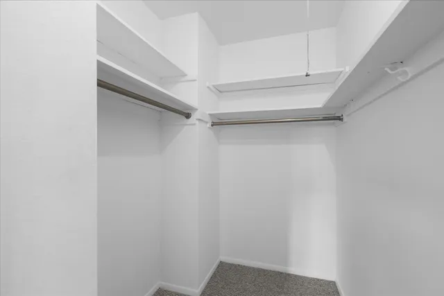 $2,750 | 2970 North Lake Shore Drive, Unit 6F, Chicago, IL 60657