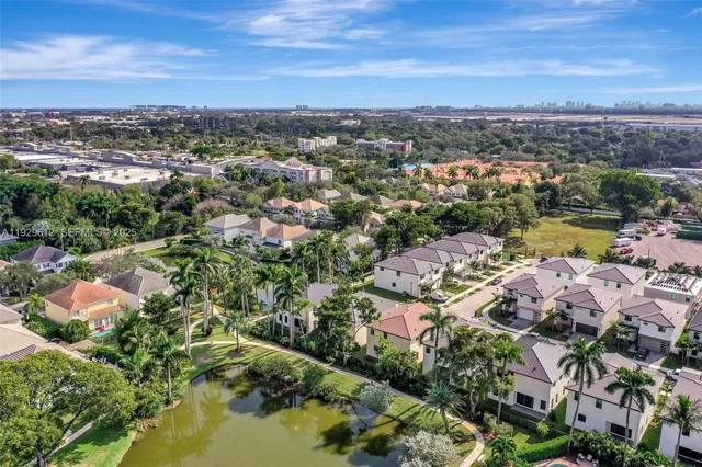 $8,500 | 1427 Southwest 23rd Street, Unit 1427, Fort Lauderdale, FL 33315