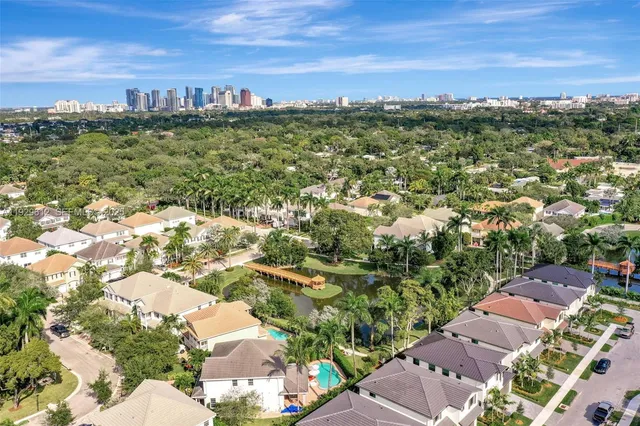 $8,500 | 1427 Southwest 23rd Street, Unit 1427, Fort Lauderdale, FL 33315