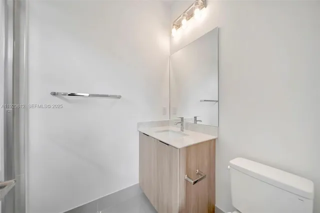 $8,500 | 1427 Southwest 23rd Street, Unit 1427, Fort Lauderdale, FL 33315