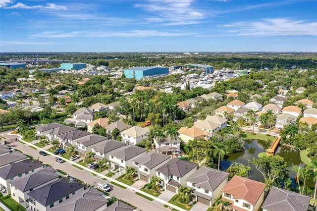 $8,500 | 1427 Southwest 23rd Street, Unit 1427, Fort Lauderdale, FL 33315