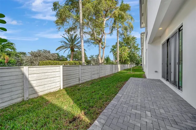 $8,500 | 1427 Southwest 23rd Street, Unit 1427, Fort Lauderdale, FL 33315