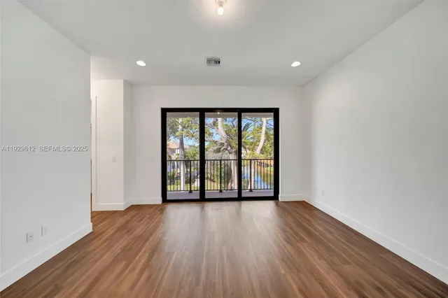 $8,500 | 1427 Southwest 23rd Street, Unit 1427, Fort Lauderdale, FL 33315