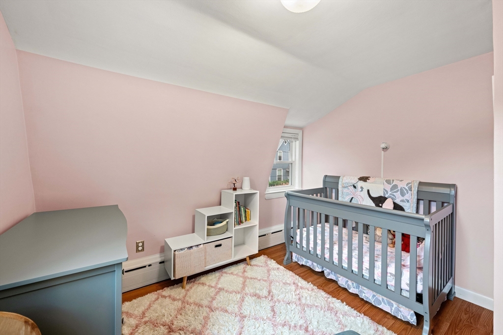 14 Wenlock Road Boston, MA 02122 - Photo 17 of 27 Gallery Image 17