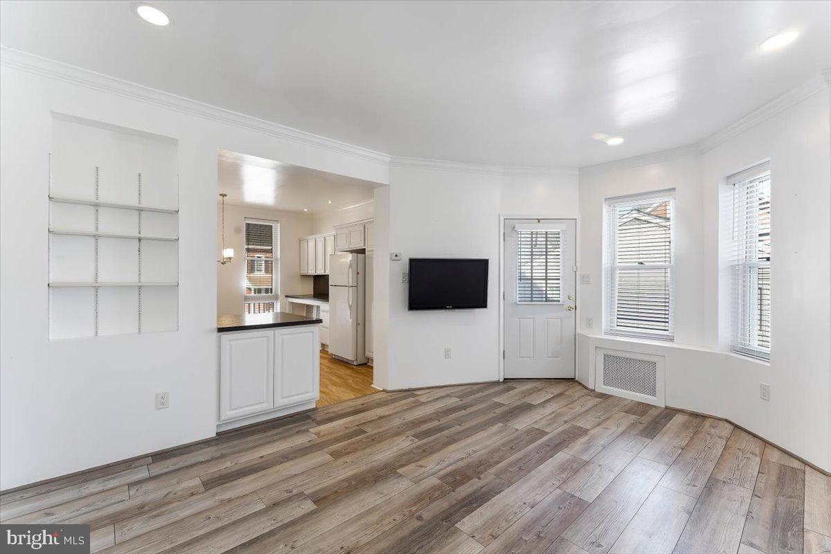 326 Walnut Street Spring City, PA 19475 - Photo 3 of 37