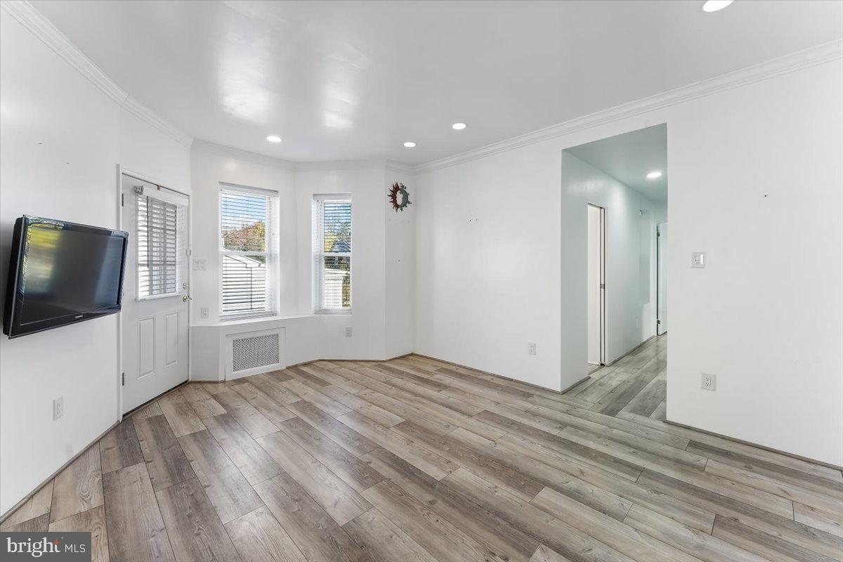 326 Walnut Street Spring City, PA 19475 - Photo 4 of 37