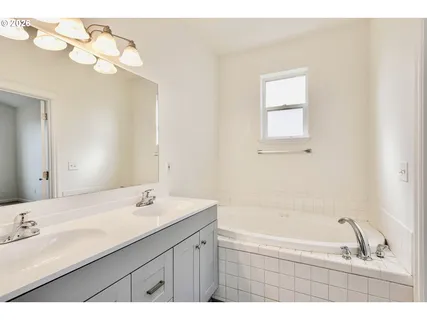 $460,000 | 979 Burley Hill Drive Northwest, Salem, OR 97304