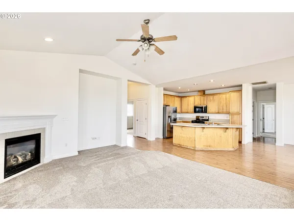 $450,000 | 979 Burley Hill Drive Northwest, Salem, OR 97304