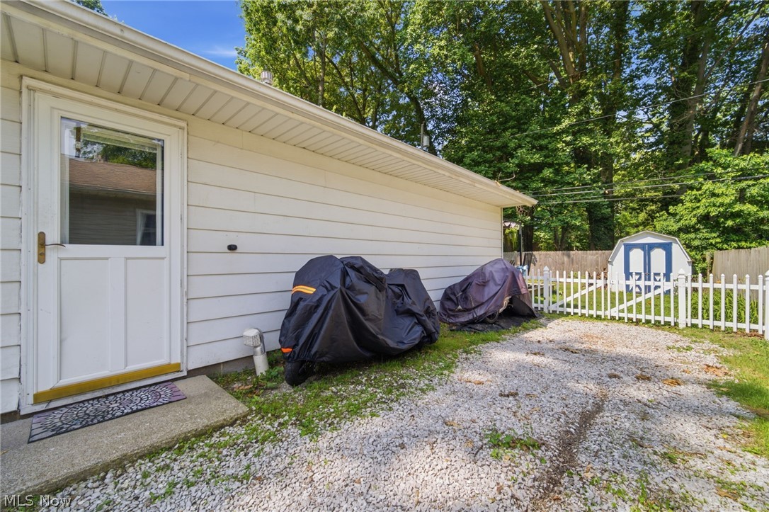 1982 Aberdeen Road Madison, OH 44057 - Photo 23 of 30