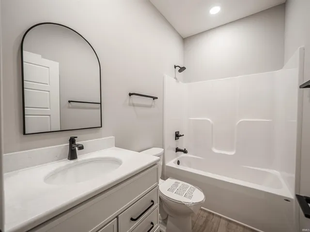 $310,000 | 3895 High Pointe Drive, Newburgh, IN 47630