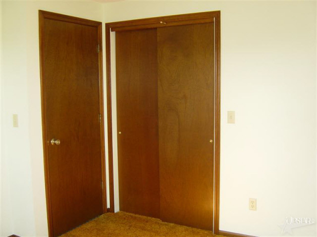 221 West Yoder Road Fort Wayne, IN 46819 - Photo 13 of 28