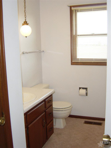 221 West Yoder Road Fort Wayne, IN 46819 - Photo 22 of 28