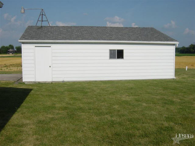 221 West Yoder Road Fort Wayne, IN 46819 - Photo 5 of 28