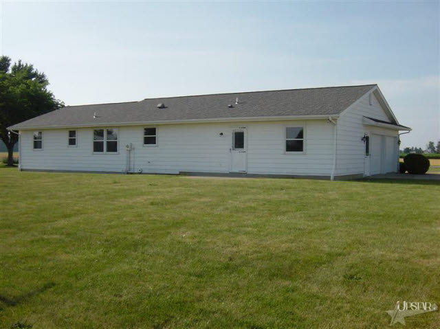 221 West Yoder Road Fort Wayne, IN 46819 - Photo 6 of 28