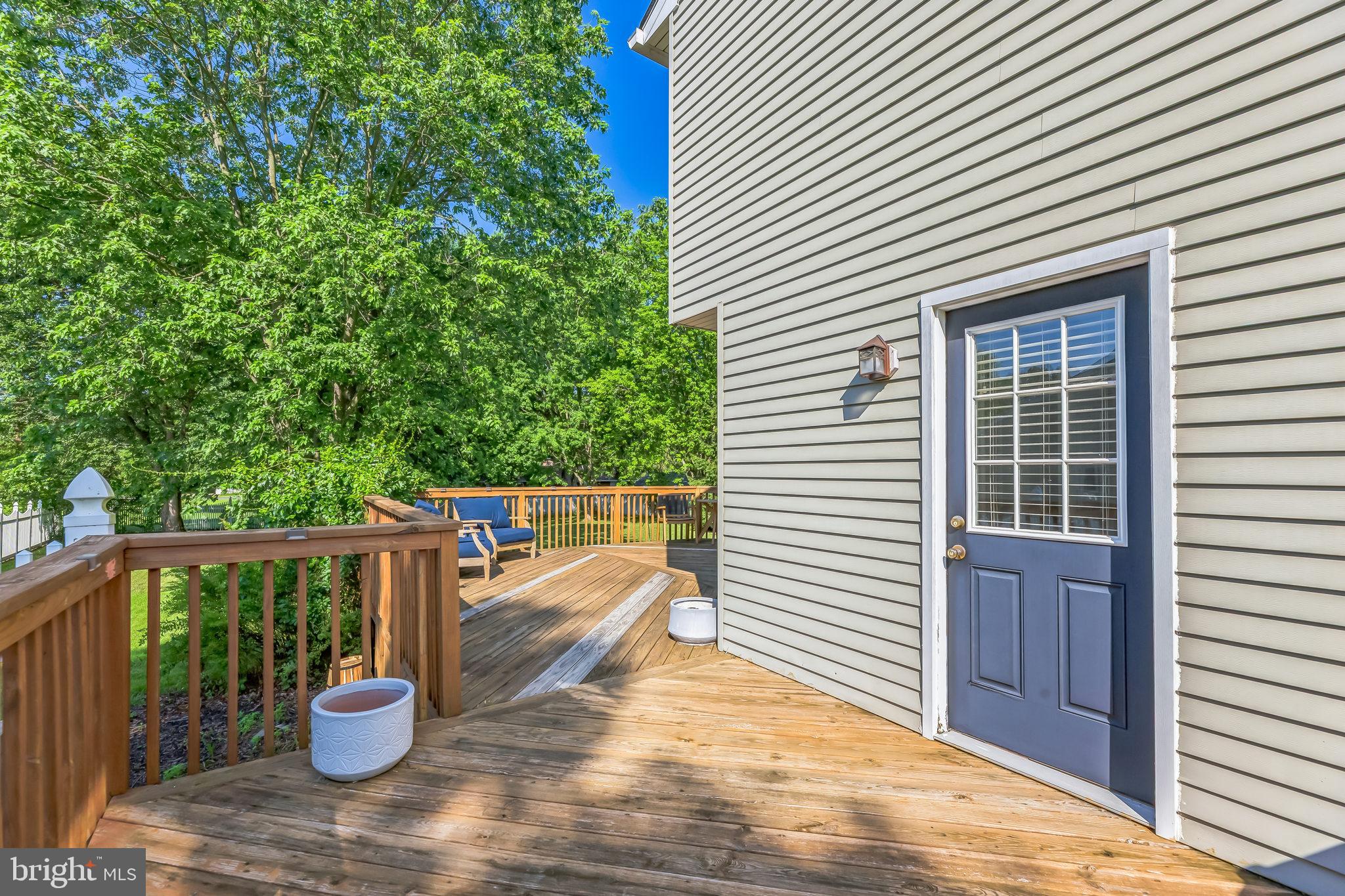 23 New Oak Road Mickleton, NJ 08056 - Photo 26 of 30 a view of a balcony with chair and wooden floor