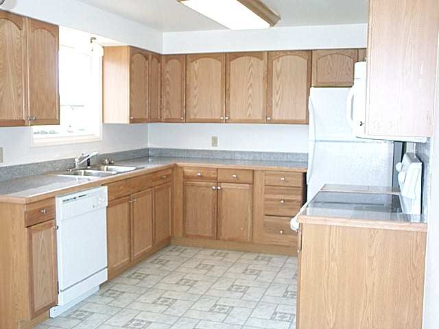 908 North Johnson Road Spokane, WA 99206 - Photo 4 of 9 Gallery Image 4