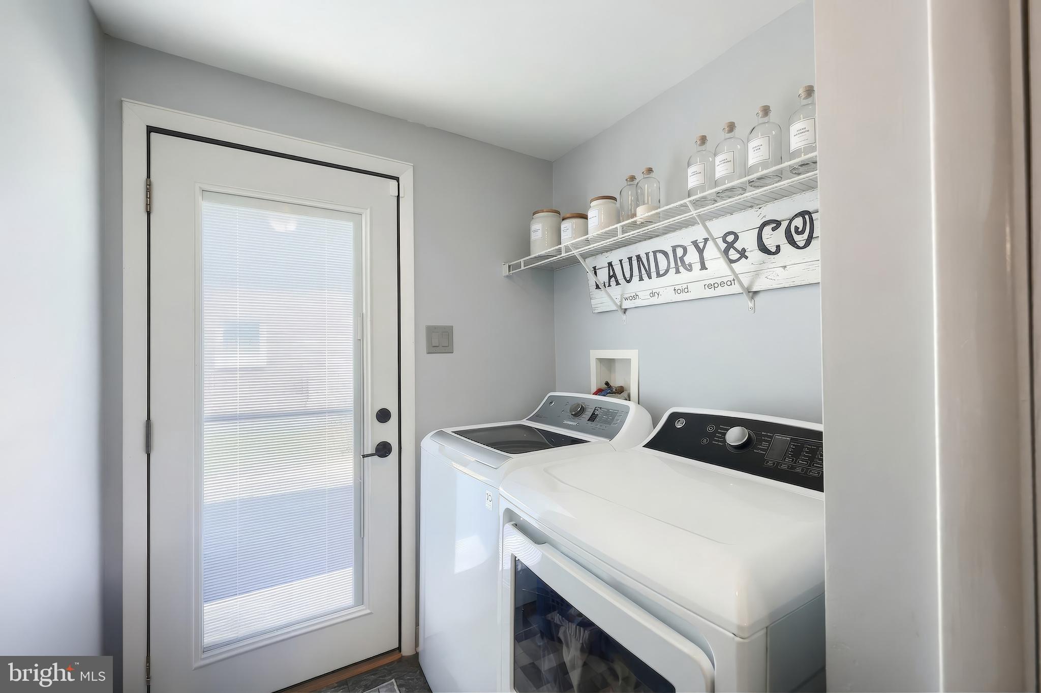 1505 Bonbar Road York, PA 17403 - Photo 23 of 41