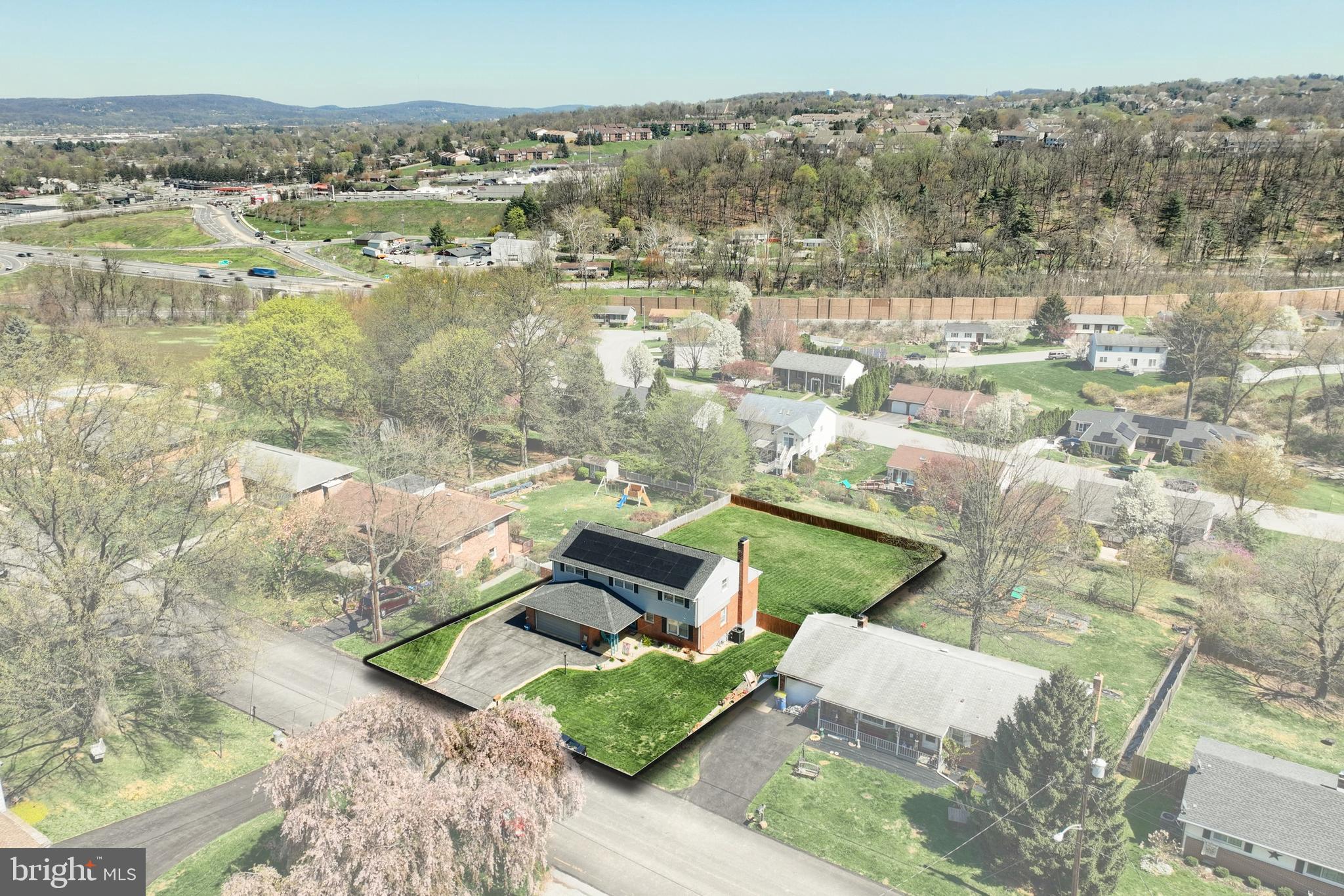 1505 Bonbar Road York, PA 17403 - Photo 39 of 41