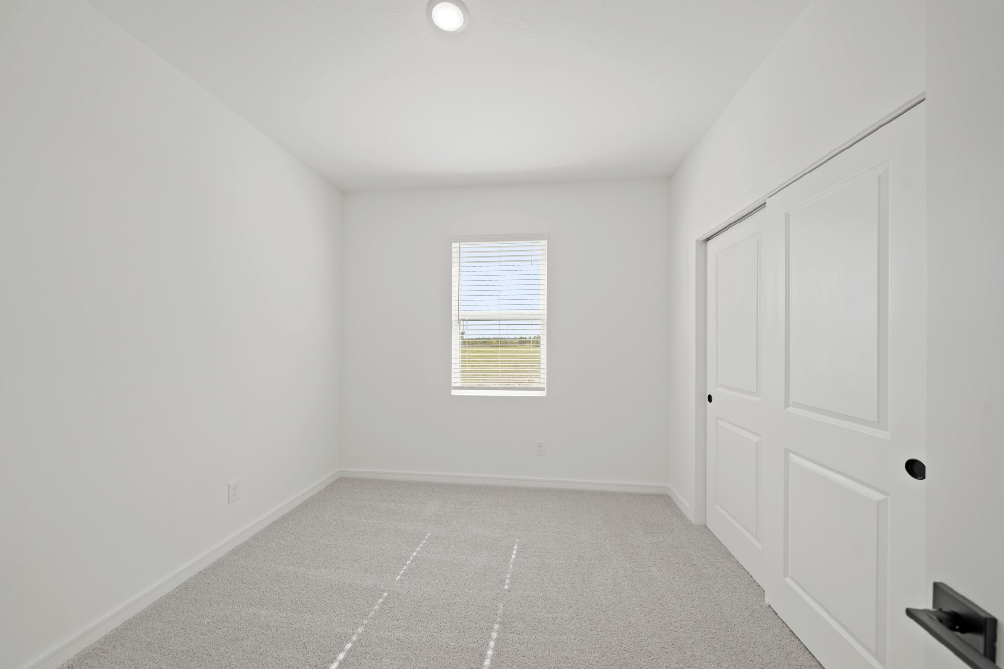 7922 Jasper Mdws Way Angleton, TX 77515 - Photo 19 of 31 Bedroom 2 (*Photo not of actual home and used for illustration purposes only.)