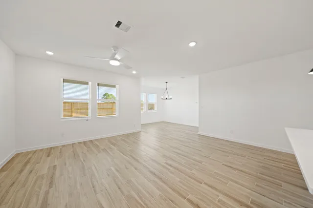 $330,890 | 7922 Jasper Mdws Way, Angleton, TX 77515