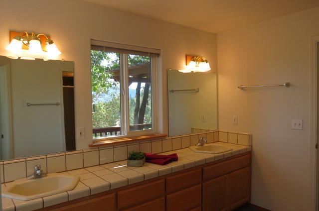 1051 Timberridge Road Grants Pass, OR 97527 - Photo 14 of 25 Additional Photo
