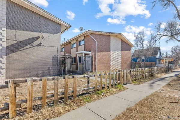 $190,000 | 1630 Chester Street, Aurora, CO 80010