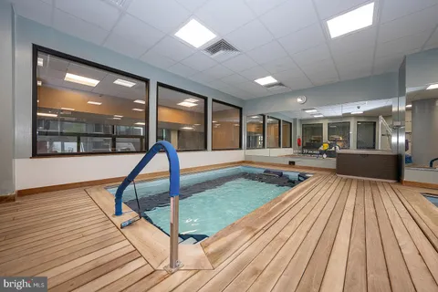 $249,500 | 1420 Locust Street, Unit 7E, Philadelphia, PA 19102