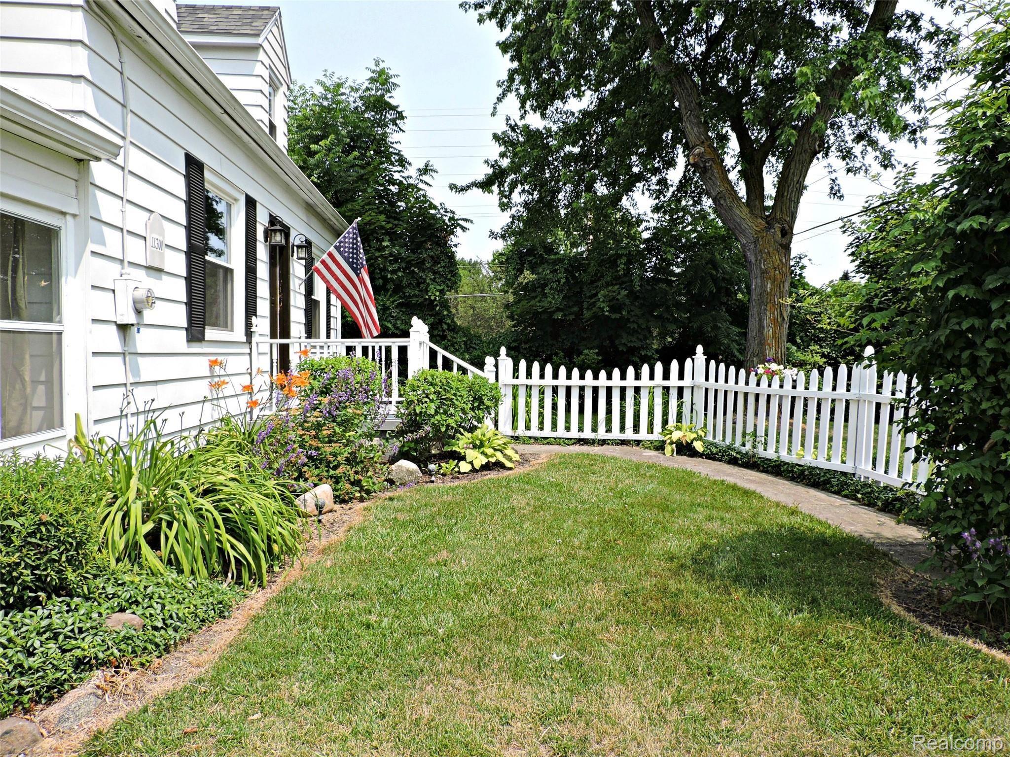 11300 Main Road Fenton, MI 48430 - Photo 57 of 57 57.JPG