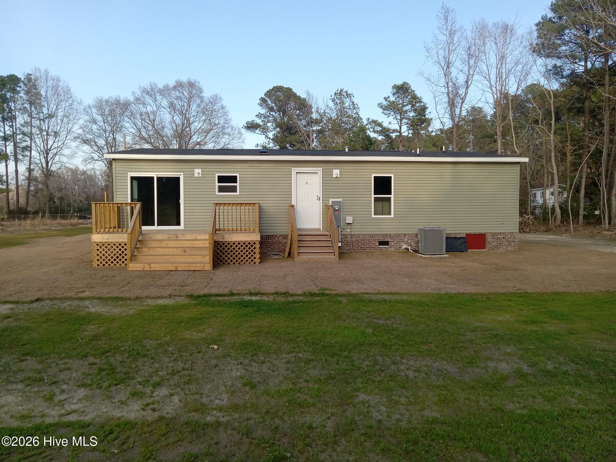 1257 Bill Hooks Road Whiteville, NC 28472 - Photo 3 of 25 1000013495