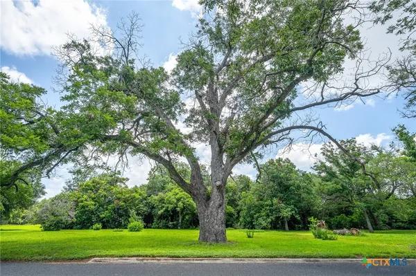 $29,000 | 24 Glen Cove Drive, Seguin, TX 78155