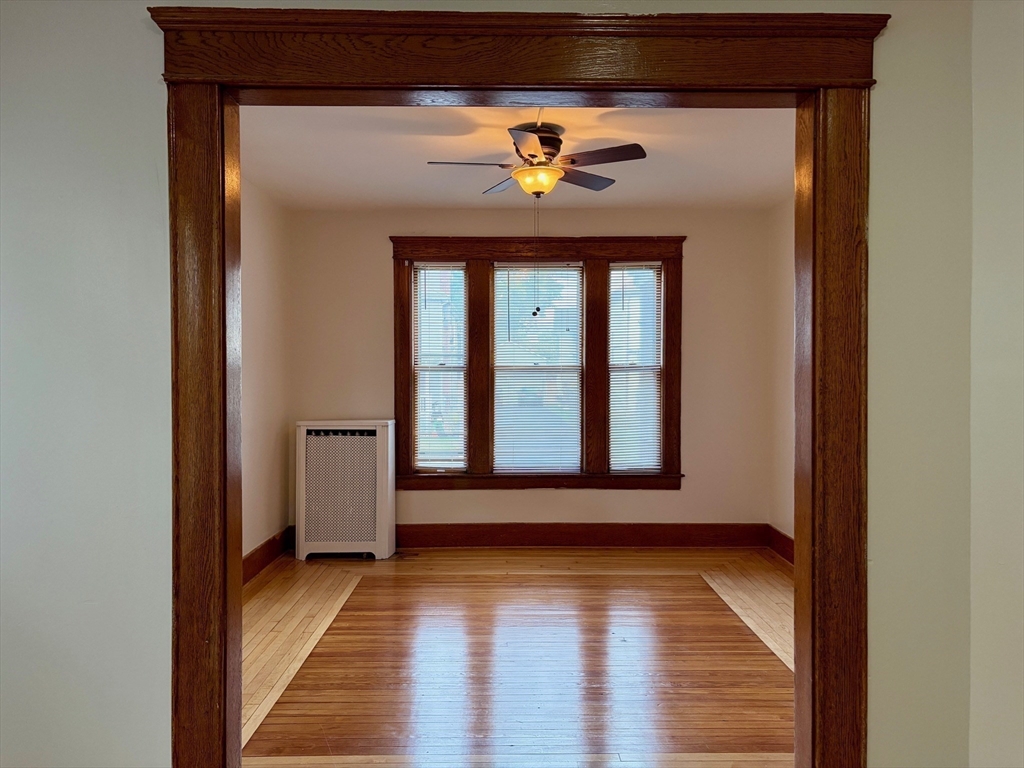 271-273 Pleasant Street, Unit 271 Holyoke, MA 01040 - Photo 7 of 17