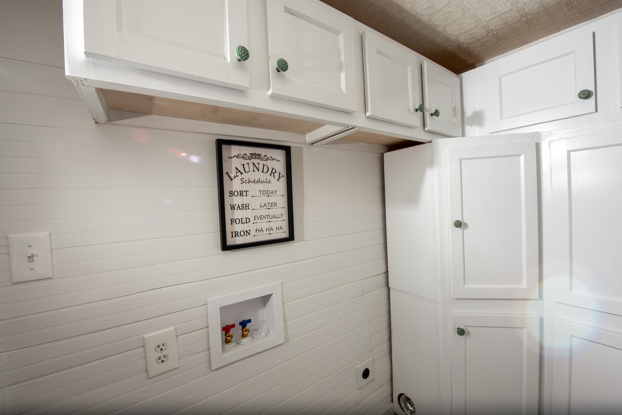 3058 Lipscomb Road Springfield, TN 37172 - Photo 5 of 19 a view of cabinets