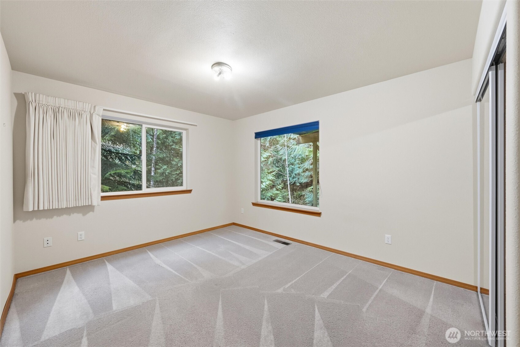 36 Holly View Way Bellingham, WA 98229 - Photo 30 of 40 a view of an empty room with a window