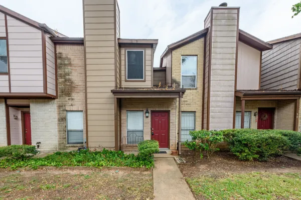 $1,200 | 12400 Brookglade Circle, Unit 33, Houston, TX 77099