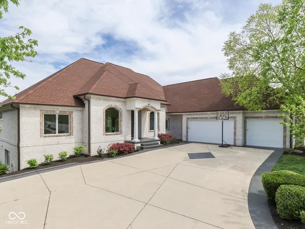 $990,000 | 5192 Chancery Boulevard, Greenwood, IN 46143