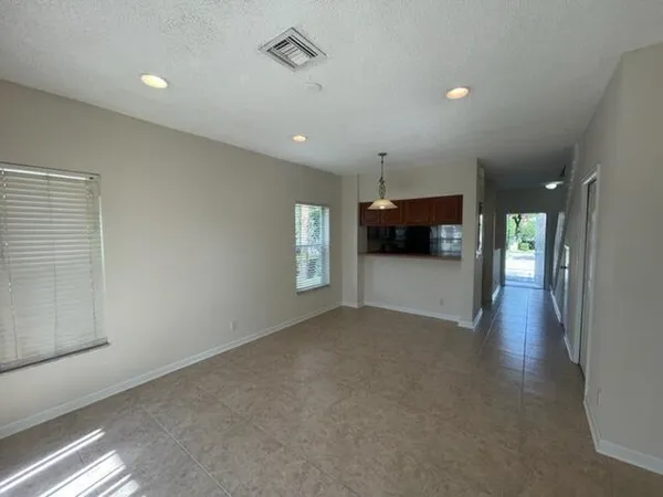 $2,300 | 5219 Palmbrooke Circle, West Palm Beach, FL 33417